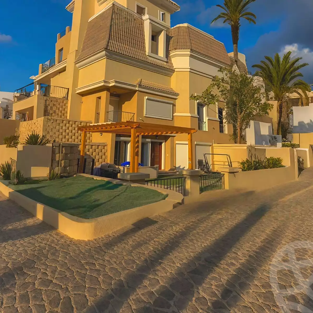 https://aqarmap.com.eg/ar/listing/6938964-for-sale-cairo-new-cairo-compounds-tag-city-origami-gardens-taj-city-compound