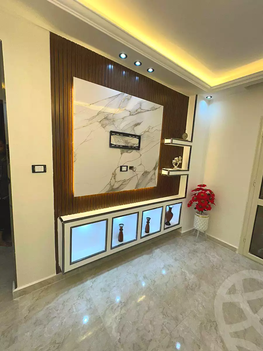 https://aqarmap.com.eg/ar/listing/6939447-for-sale-cairo-ain-shams-ahmed-esmat-st