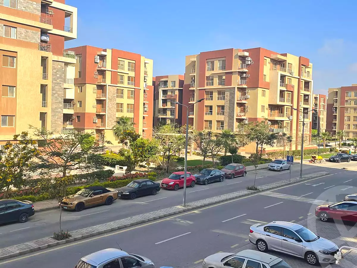 https://aqarmap.com.eg/ar/listing/6940634-for-sale-cairo-el-shorouk-compounds-flyw-mwl-lwtny-l-qry
