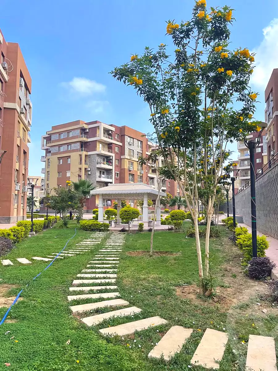 https://aqarmap.com.eg/ar/listing/6940634-for-sale-cairo-el-shorouk-compounds-flyw-mwl-lwtny-l-qry