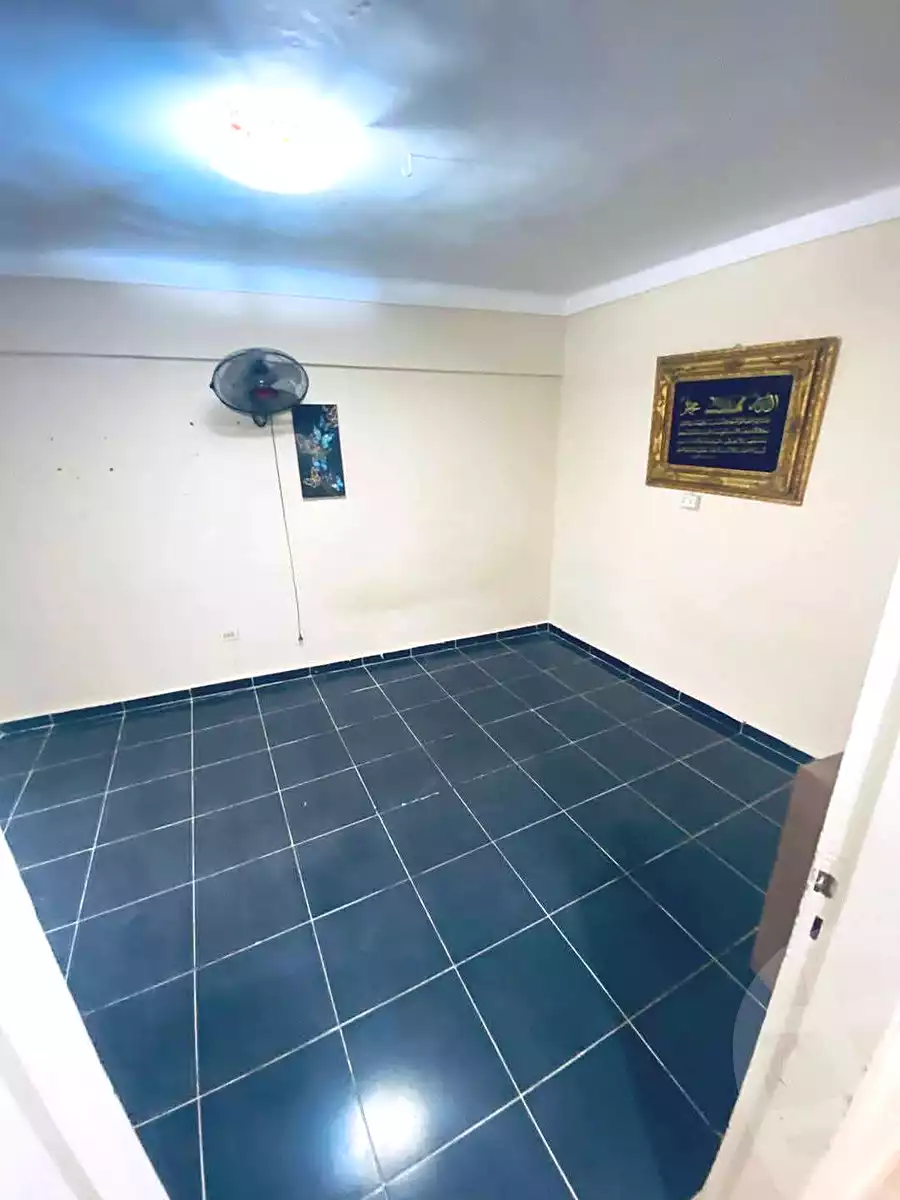 https://aqarmap.com.eg/ar/listing/6941109-for-sale-alexandria-sydy-bshr-sydy-bshr-bhry-shr-mhmwd-l-yswy