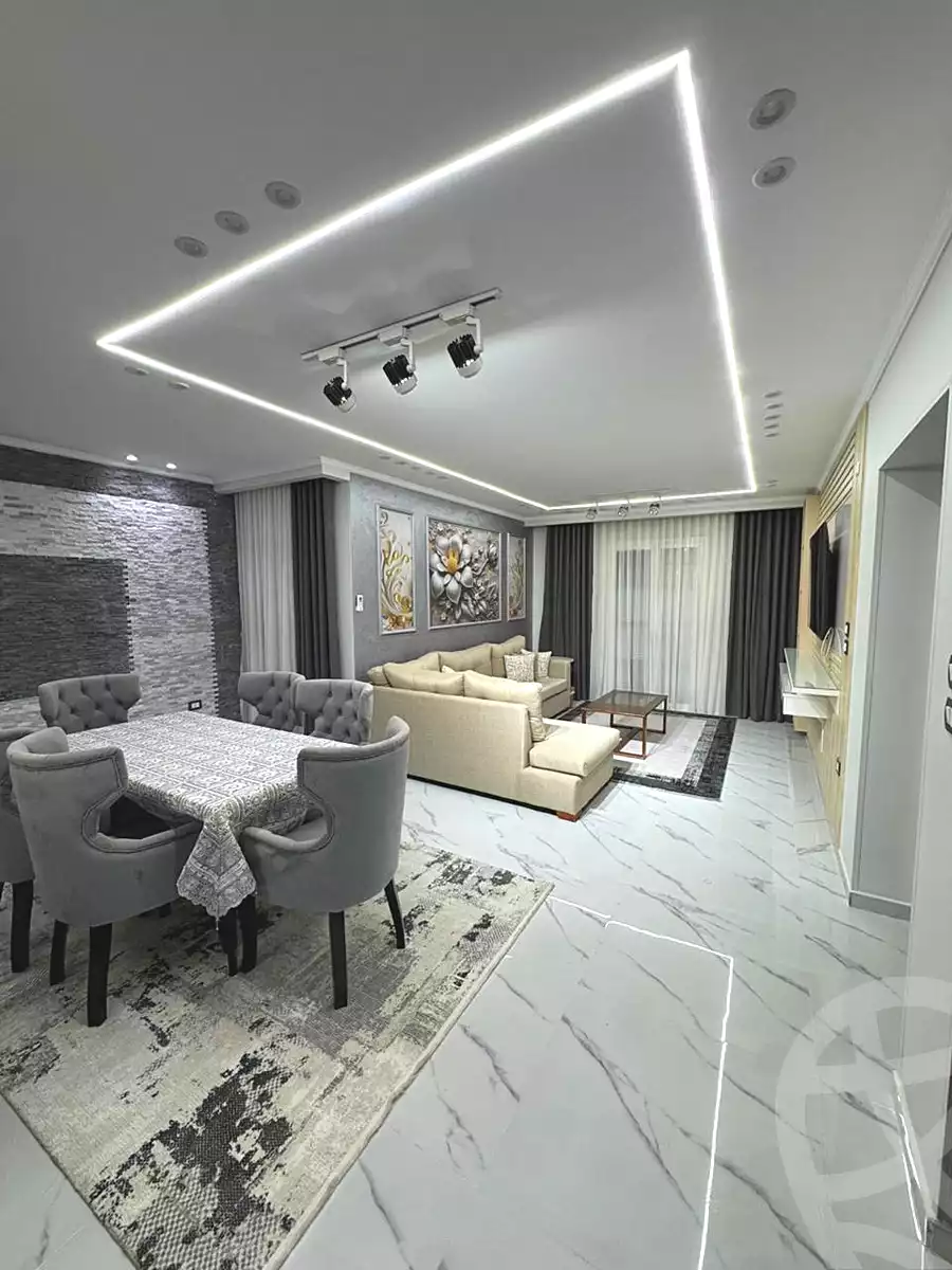 https://aqarmap.com.eg/en/listing/6941599-for-rent-cairo-new-cairo-compounds-mountain-view-hyde-park