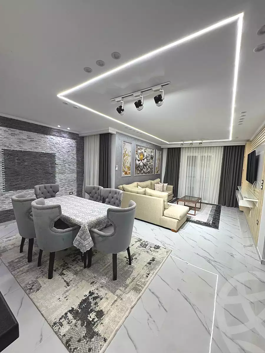 https://aqarmap.com.eg/en/listing/6941599-for-rent-cairo-new-cairo-compounds-mountain-view-hyde-park