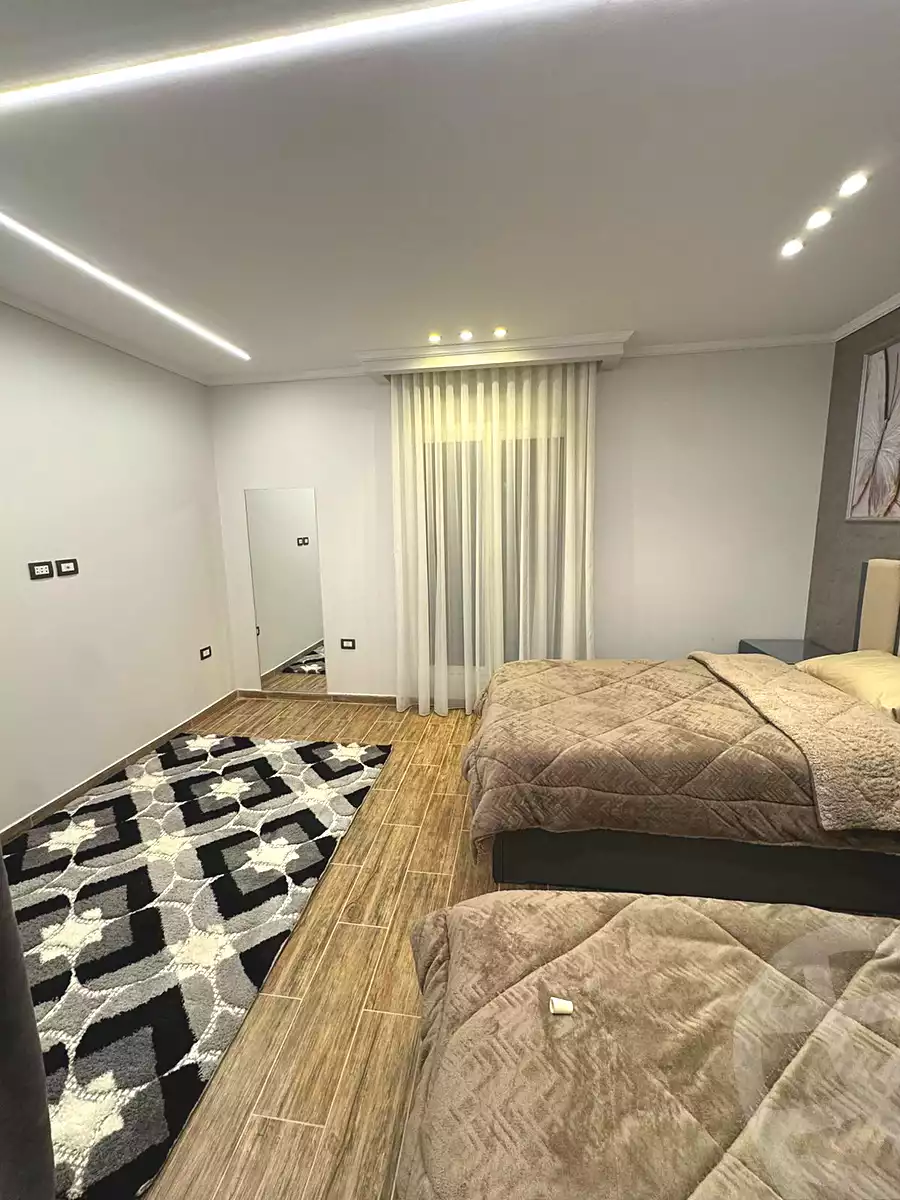 https://aqarmap.com.eg/en/listing/6941599-for-rent-cairo-new-cairo-compounds-mountain-view-hyde-park