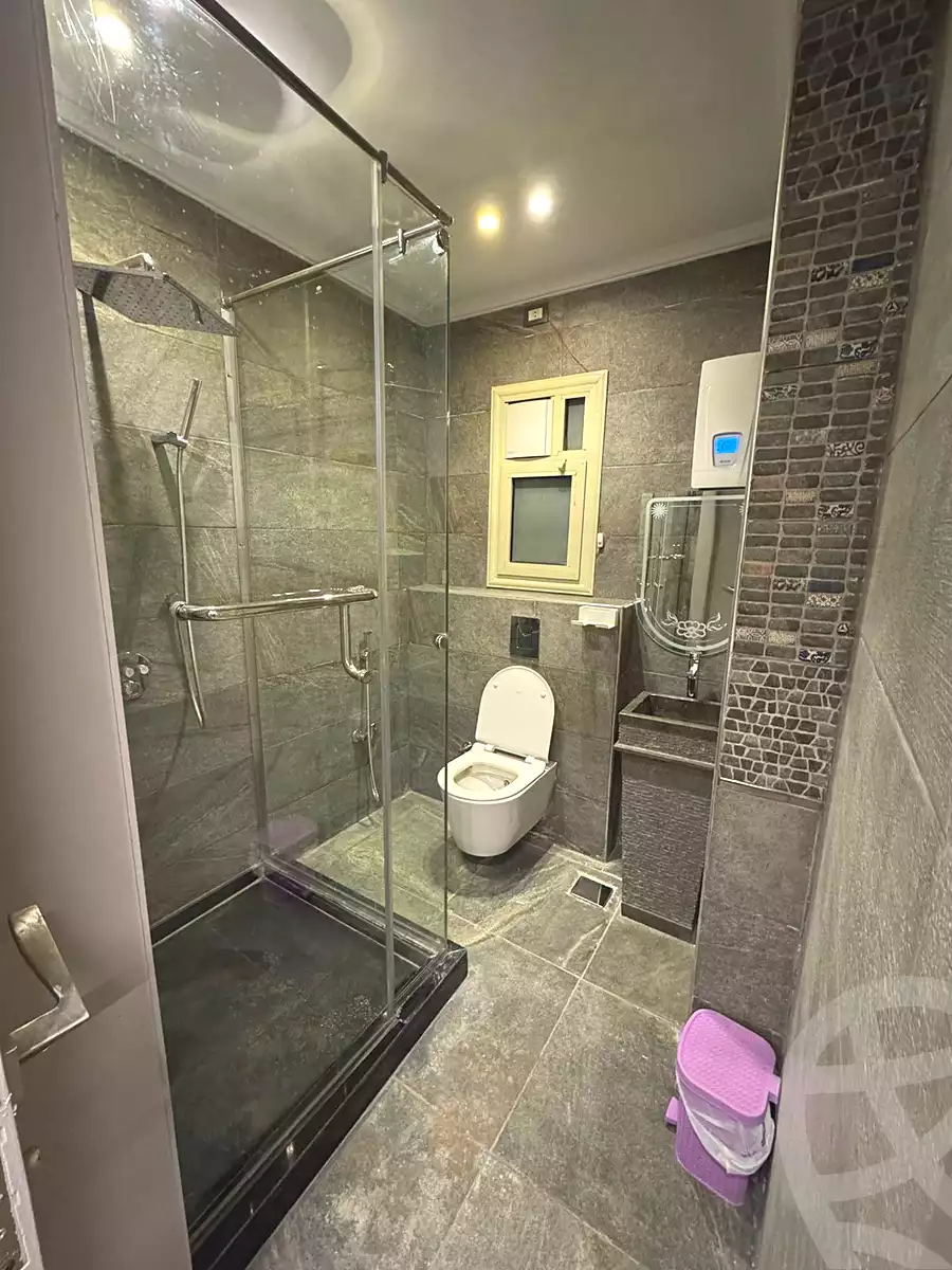 https://aqarmap.com.eg/en/listing/6941599-for-rent-cairo-new-cairo-compounds-mountain-view-hyde-park