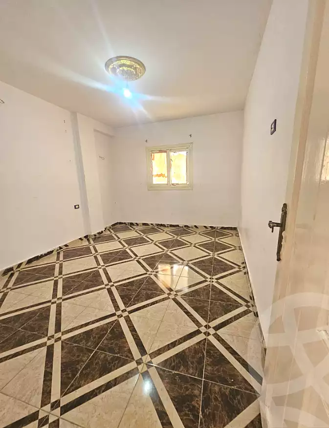 https://aqarmap.com.eg/ar/listing/6941765-for-sale-alexandria-al-agamy-bw-ywsf