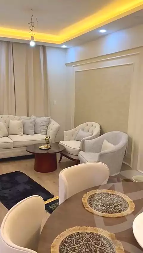 https://aqarmap.com.eg/ar/listing/6941798-for-sale-cairo-el-maadi-compounds-kmbwnd-wn-qtmyh-m-mr-lmrshdy