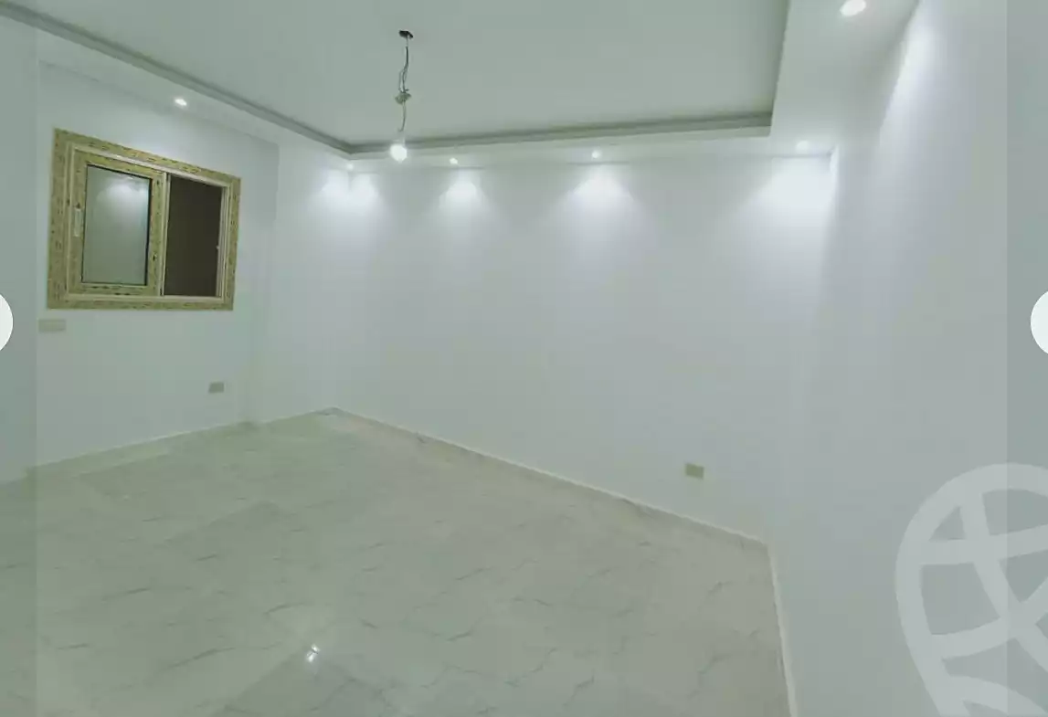 https://aqarmap.com.eg/en/listing/6942958-for-sale-alexandria-sydy-bshr-sydy-bshr-qbly-street-30