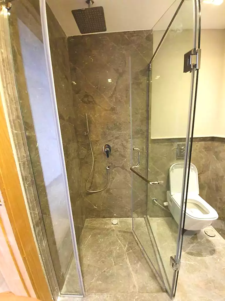 https://aqarmap.com.eg/en/listing/6943355-for-sale-cairo-new-cairo-compounds-mountain-view-hyde-park