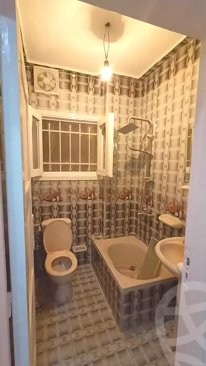 https://aqarmap.com.eg/en/listing/6943402-for-sale-alexandria-al-agamy-el-hanouvel-al-haded-we-al-soulb-st