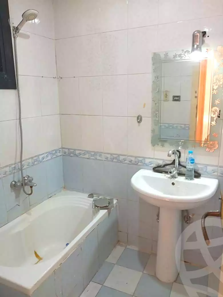https://aqarmap.com.eg/en/listing/6944232-for-sale-cairo-el-zaytun-hlmy-lzytwn-ibn-el-hakam-sq