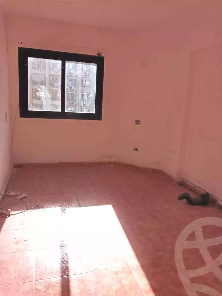 https://aqarmap.com.eg/en/listing/6944232-for-sale-cairo-el-zaytun-hlmy-lzytwn-ibn-el-hakam-sq