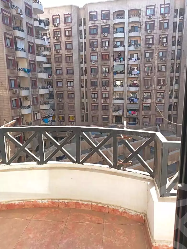https://aqarmap.com.eg/en/listing/6944232-for-sale-cairo-el-zaytun-hlmy-lzytwn-ibn-el-hakam-sq