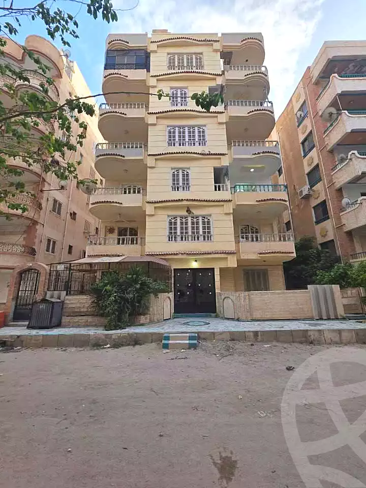 https://aqarmap.com.eg/en/listing/6945487-for-sale-alexandria-al-agamy-shataa-el-nakheel