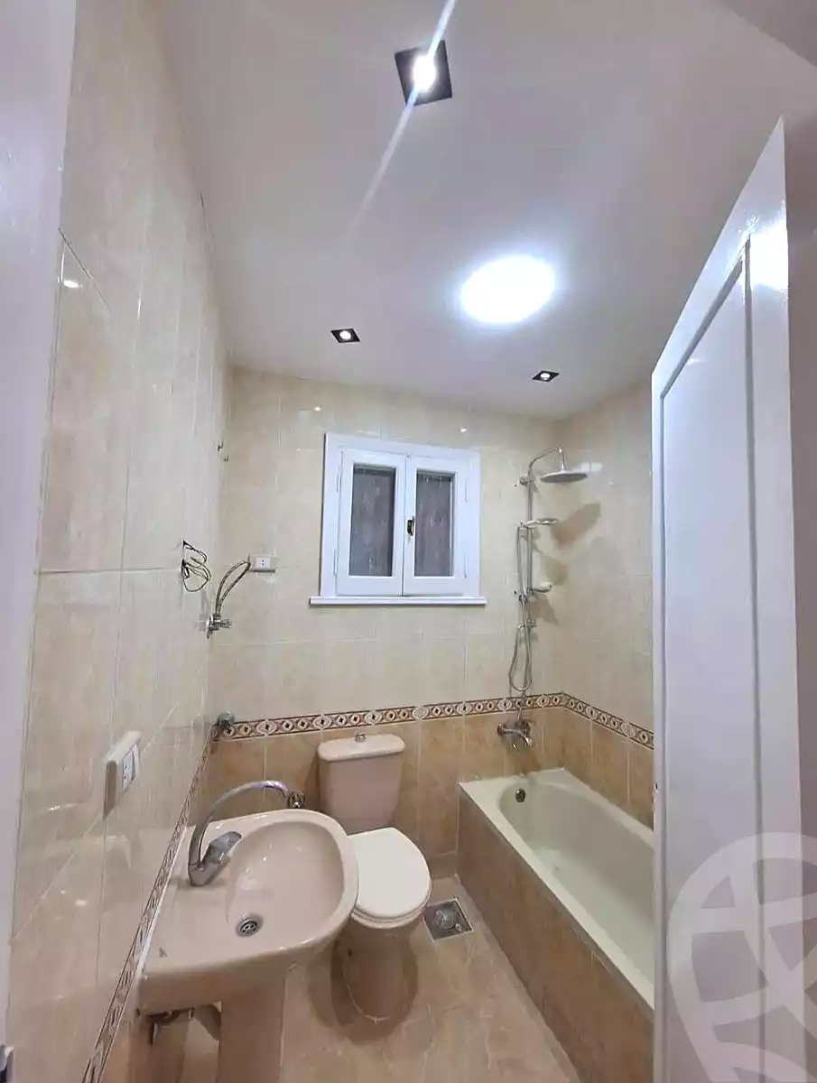 https://aqarmap.com.eg/ar/listing/6946243-for-sale-alexandria-sydy-bshr-sydy-bshr-bhry