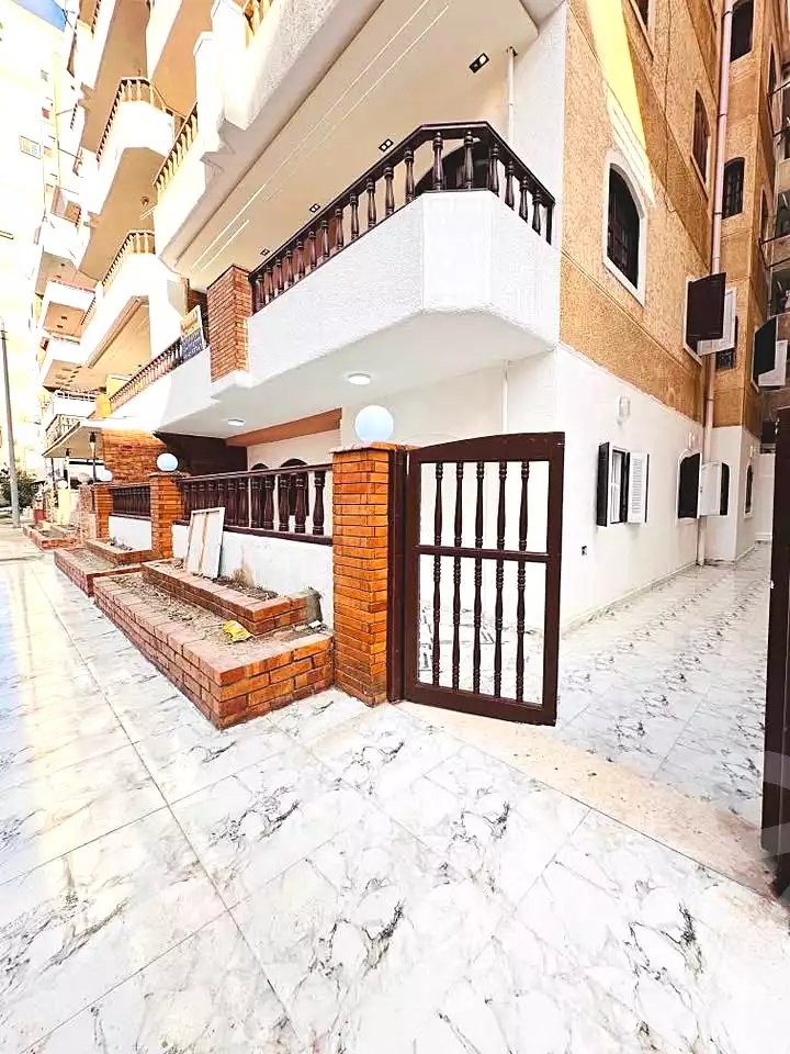 https://aqarmap.com.eg/en/listing/6946666-for-sale-alexandria-al-agamy-shataa-el-nakheel-street-45