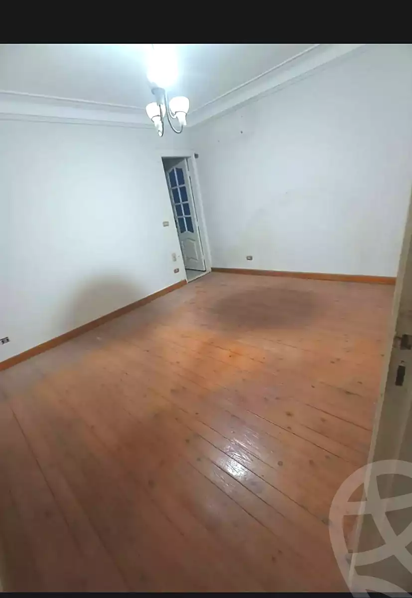 https://aqarmap.com.eg/ar/listing/6946676-for-sale-alexandria-ganaklis