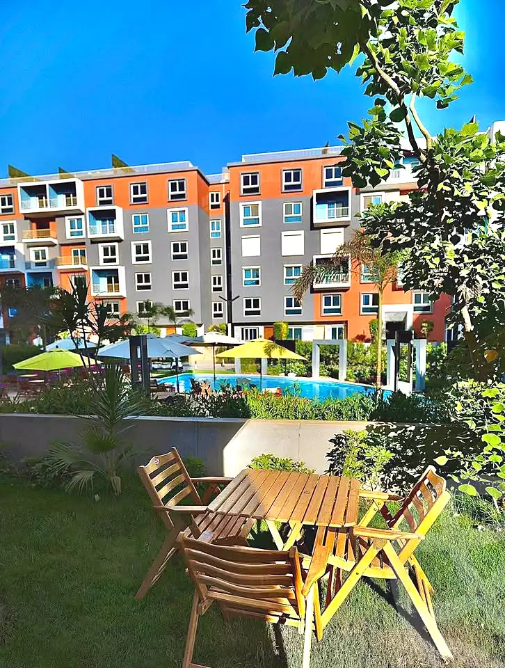 https://aqarmap.com.eg/ar/listing/6946683-for-sale-cairo-new-cairo-compounds-mwrd-fq-llttwyr