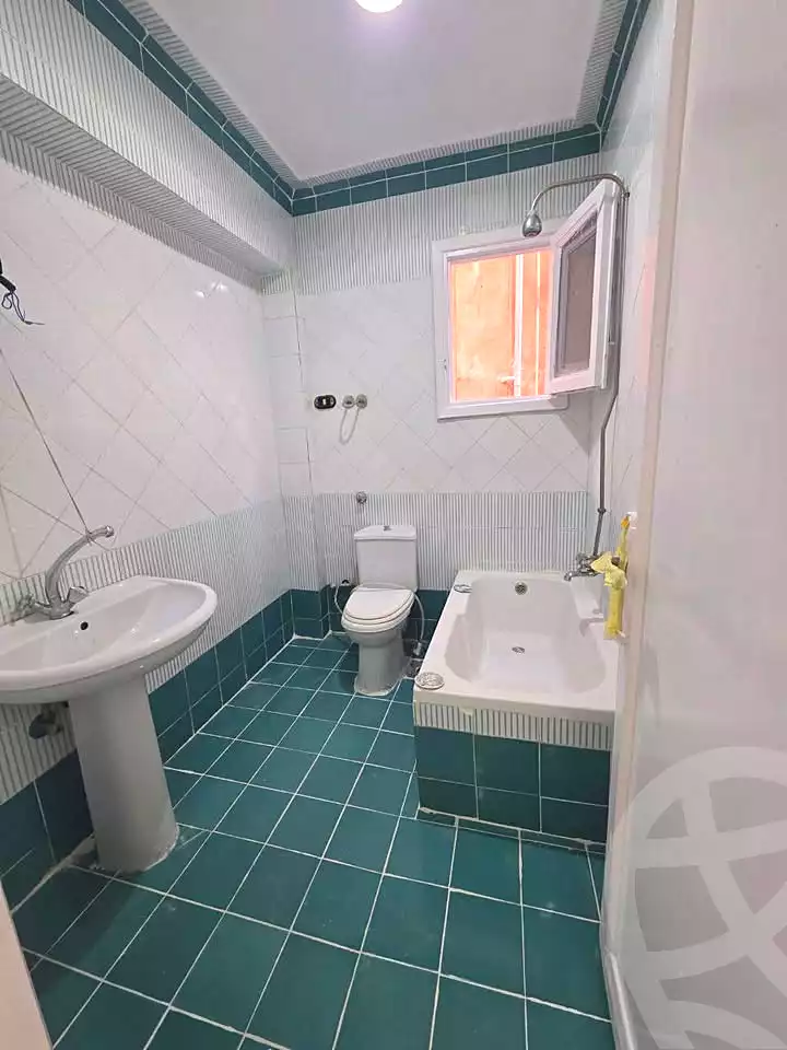 https://aqarmap.com.eg/ar/listing/6946755-for-sale-alexandria-al-agamy-shataa-el-nakheel-street-45