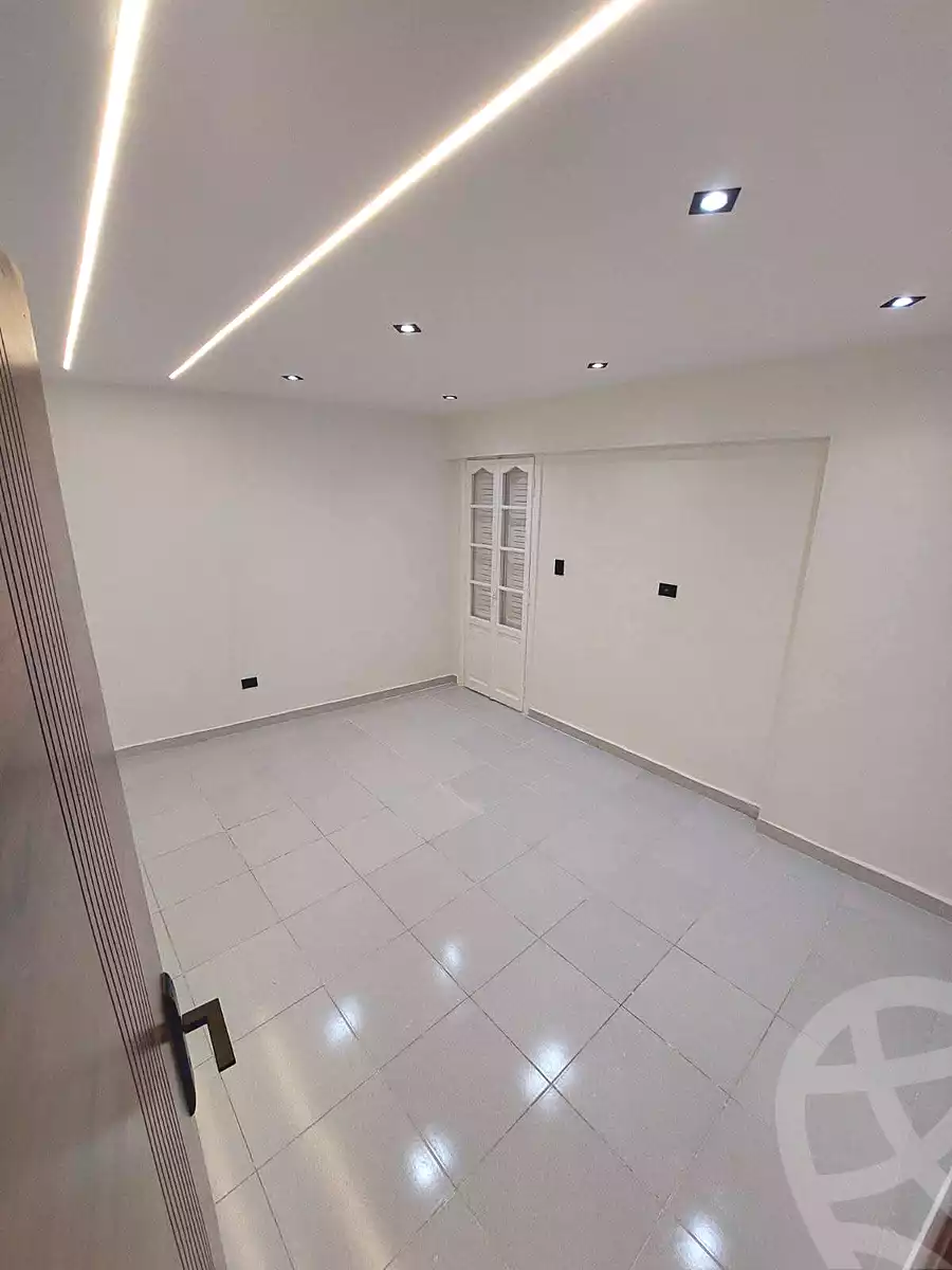 https://aqarmap.com.eg/ar/listing/6946818-for-sale-alexandria-miami-mahmoud-el-isawy-st