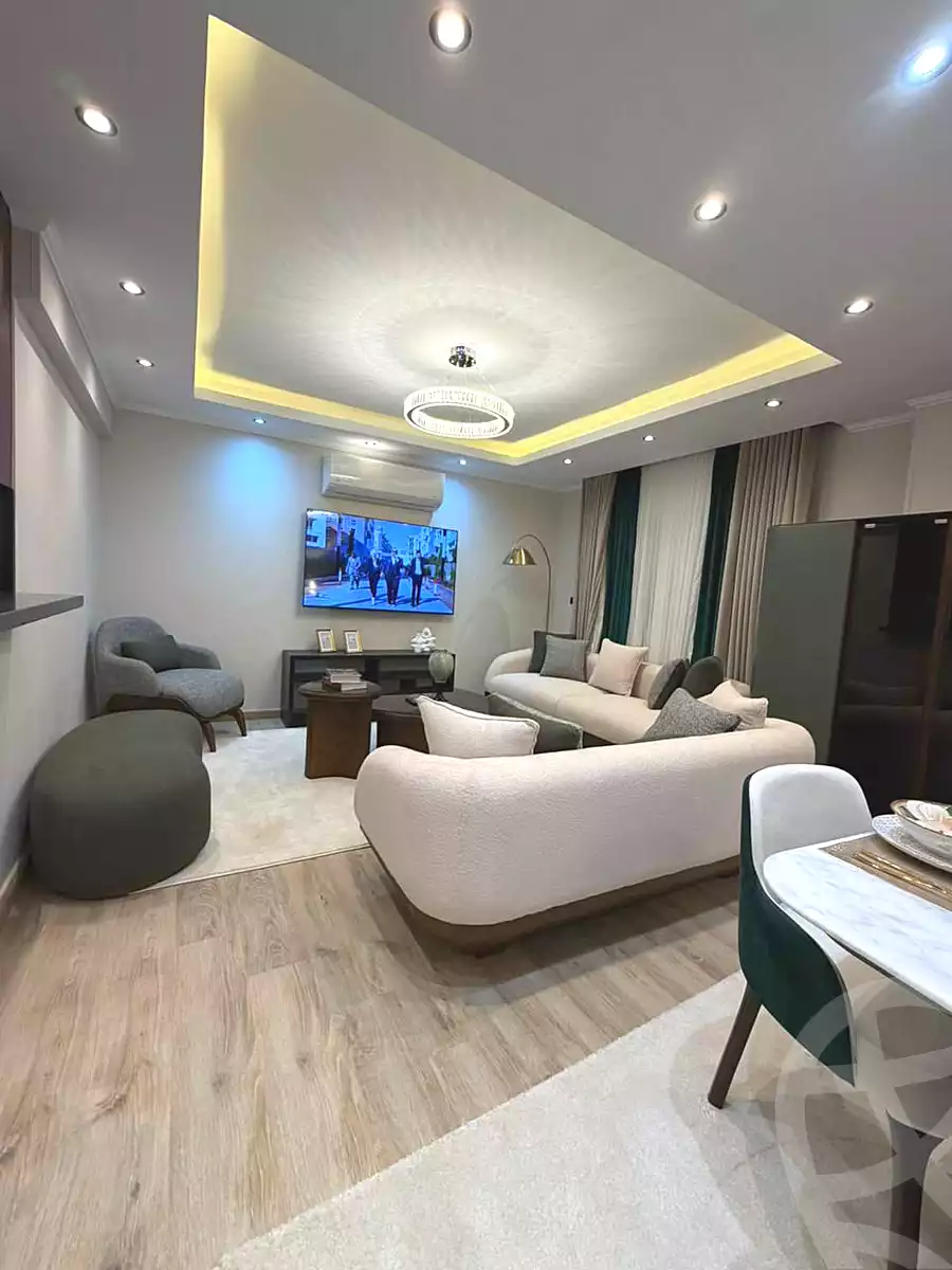 https://aqarmap.com.eg/ar/listing/6946775-for-sale-cairo-new-cairo-compounds-jadie-residence-concrete