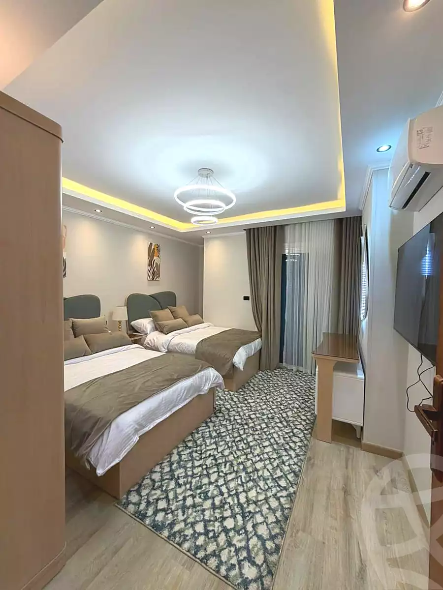 https://aqarmap.com.eg/ar/listing/6946940-for-sale-cairo-new-cairo-compounds-jadie-residence-concrete