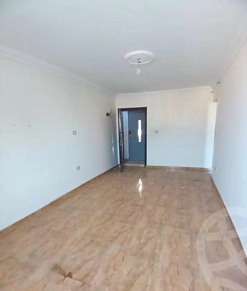 https://aqarmap.com.eg/ar/listing/6947449-for-sale-alexandria-el-asafra-l-sfr-bhry