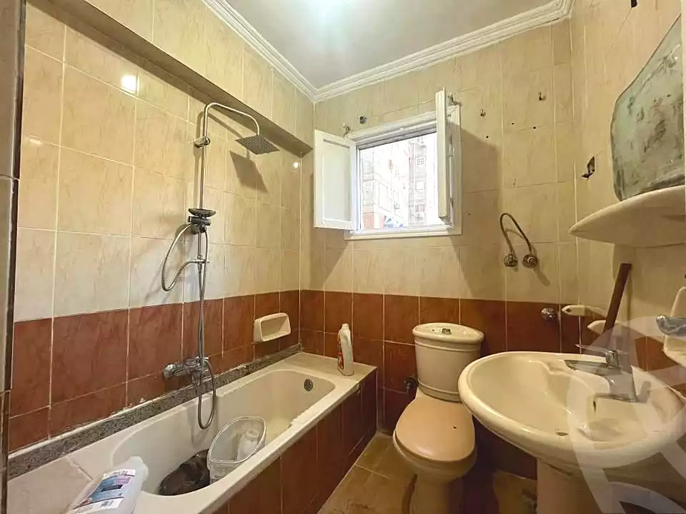 https://aqarmap.com.eg/en/listing/6948503-for-sale-alexandria-sydy-bshr-sydy-bshr-bhry-ali-hipa-st