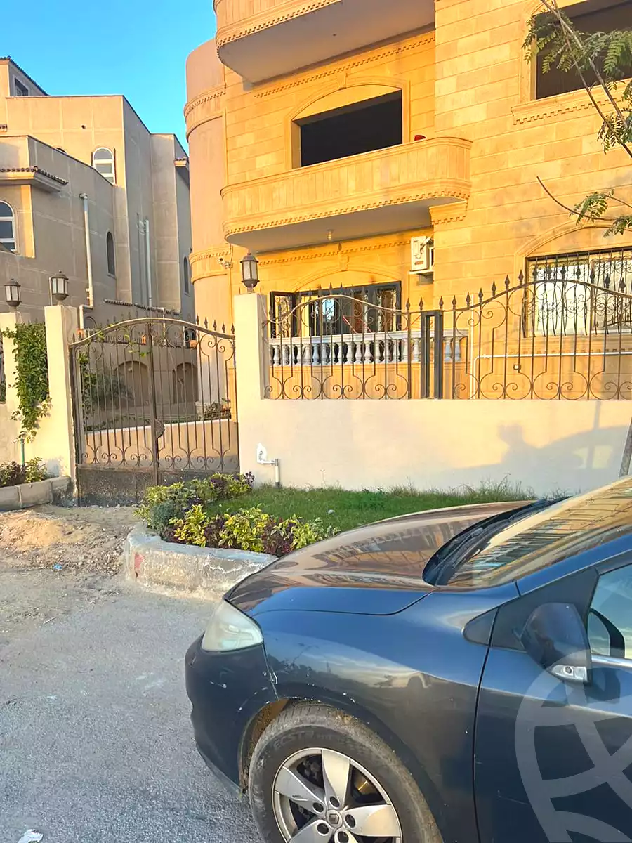 https://aqarmap.com.eg/ar/listing/6948677-for-sale-cairo-el-shorouk-lmntq-lwl-neighbourhood-1