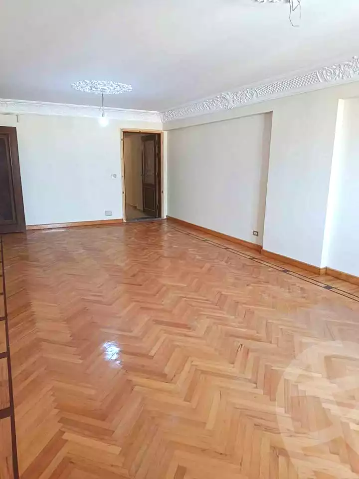https://aqarmap.com.eg/ar/listing/6948261-for-sale-alexandria-camp-cesar-port-said-street