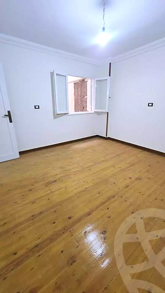 https://aqarmap.com.eg/en/listing/6949165-for-sale-alexandria-el-mandara-alex-el-mandara-bahri