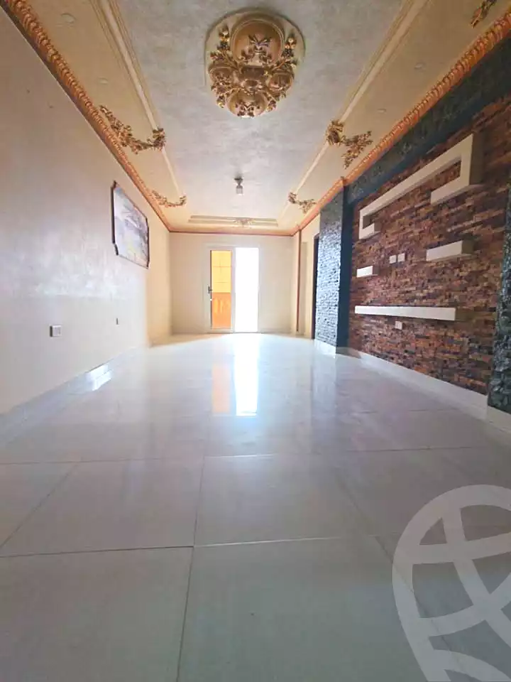 https://aqarmap.com.eg/ar/listing/6949169-for-rent-alexandria-al-agamy-bw-ywsf