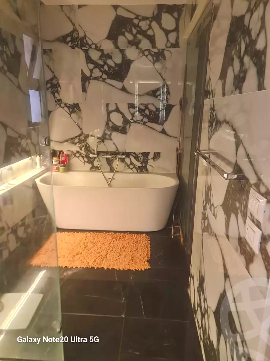 https://aqarmap.com.eg/ar/listing/6949481-for-rent-cairo-new-cairo-compounds-stwn-ryzydns-by-ar-y-llttwyr