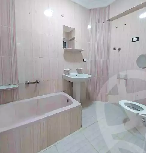 https://aqarmap.com.eg/ar/listing/6950586-for-sale-alexandria-al-agamy-lbytsh-shahr-al-assal-st