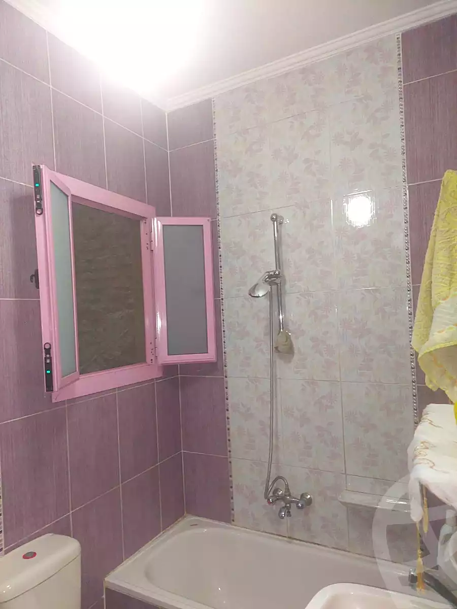 https://aqarmap.com.eg/en/listing/6952060-for-sale-qalyubia-shubra-el-khaima-shubra-el-khaima-city-teraat-el-shabouri-st