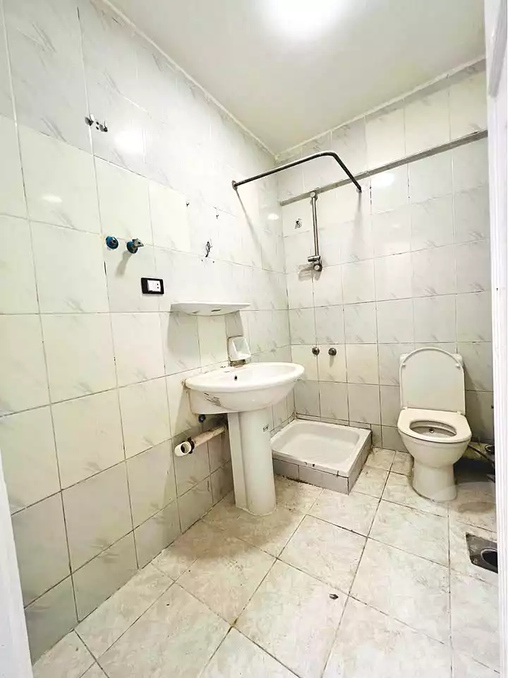 https://aqarmap.com.eg/ar/listing/6950184-for-sale-alexandria-al-agamy-shataa-el-nakheel