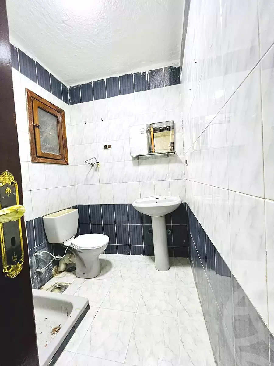 https://aqarmap.com.eg/en/listing/6950305-for-sale-alexandria-al-agamy-shataa-el-nakheel