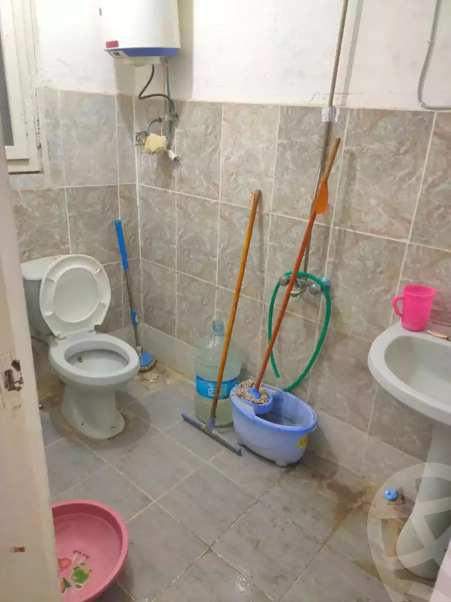 https://aqarmap.com.eg/en/listing/6952143-for-sale-alexandria-al-agamy-bw-ywsf-hosni-mubarak-st