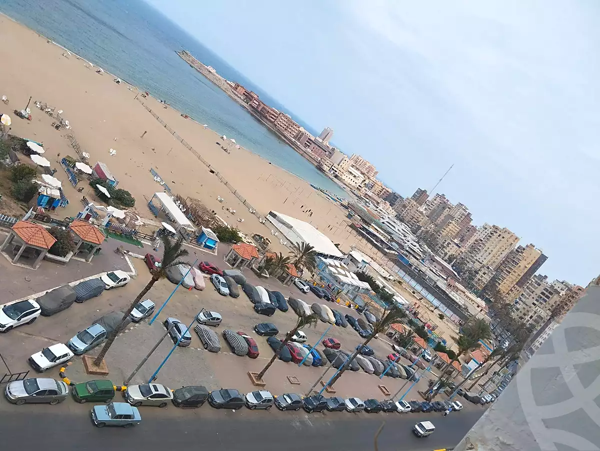 https://aqarmap.com.eg/ar/listing/6952314-for-sale-alexandria-rs-ltyn
