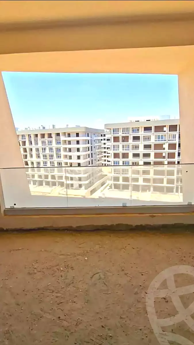https://aqarmap.com.eg/en/listing/6952683-for-sale-cairo-new-administrative-capital-r7-midtown-condo
