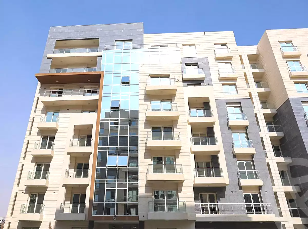 https://aqarmap.com.eg/en/listing/6952715-for-sale-cairo-new-administrative-capital-r7-oia