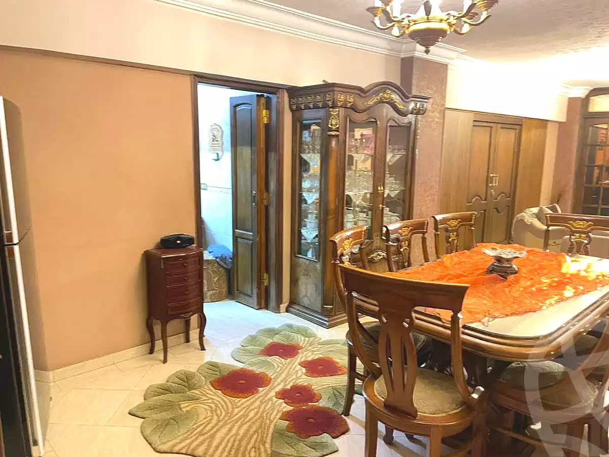 https://aqarmap.com.eg/ar/listing/6953832-for-sale-cairo-helwan-helwan-el-sharkeya-heidar-st