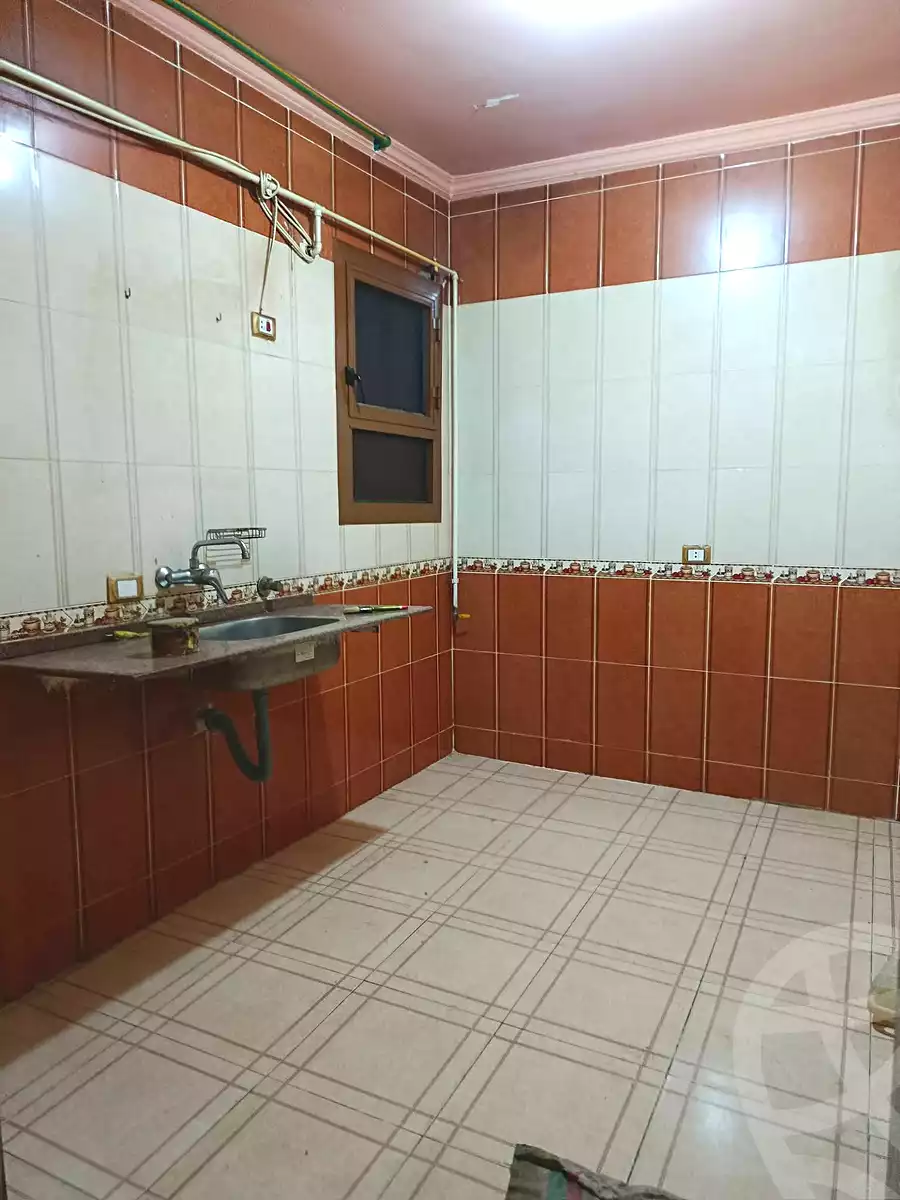 https://aqarmap.com.eg/ar/listing/6953980-for-rent-cairo-helwan-hadayek-helwan-nile-corniche-st