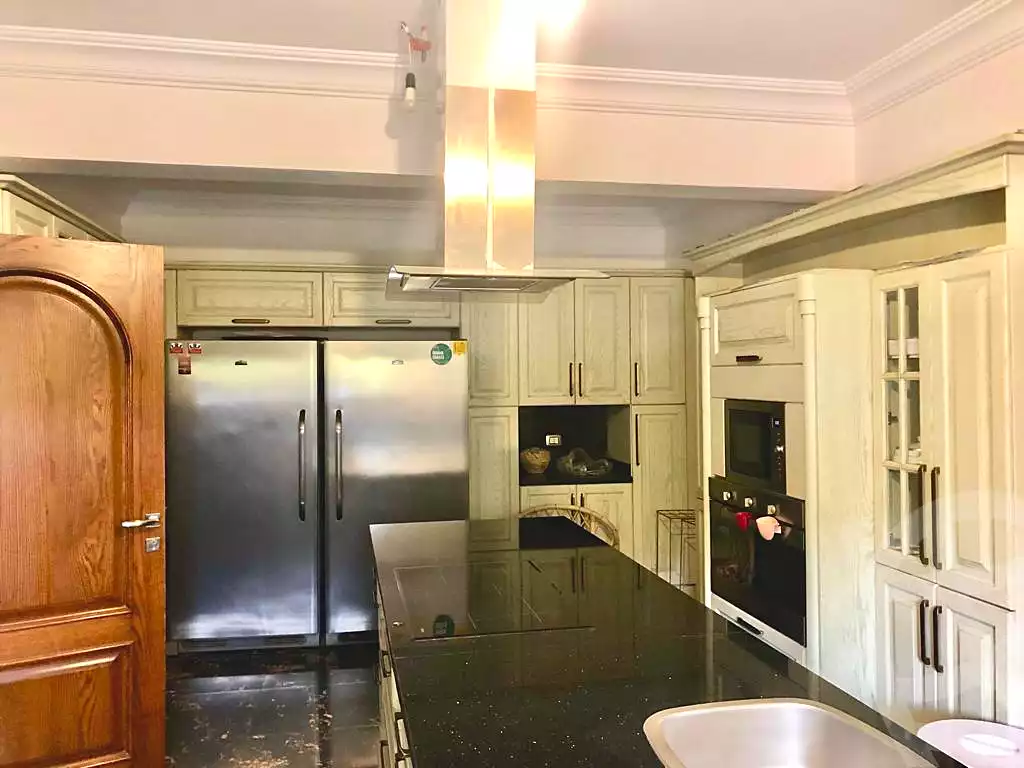 https://aqarmap.com.eg/en/listing/6954458-for-sale-cairo-new-cairo-compounds-byljyw