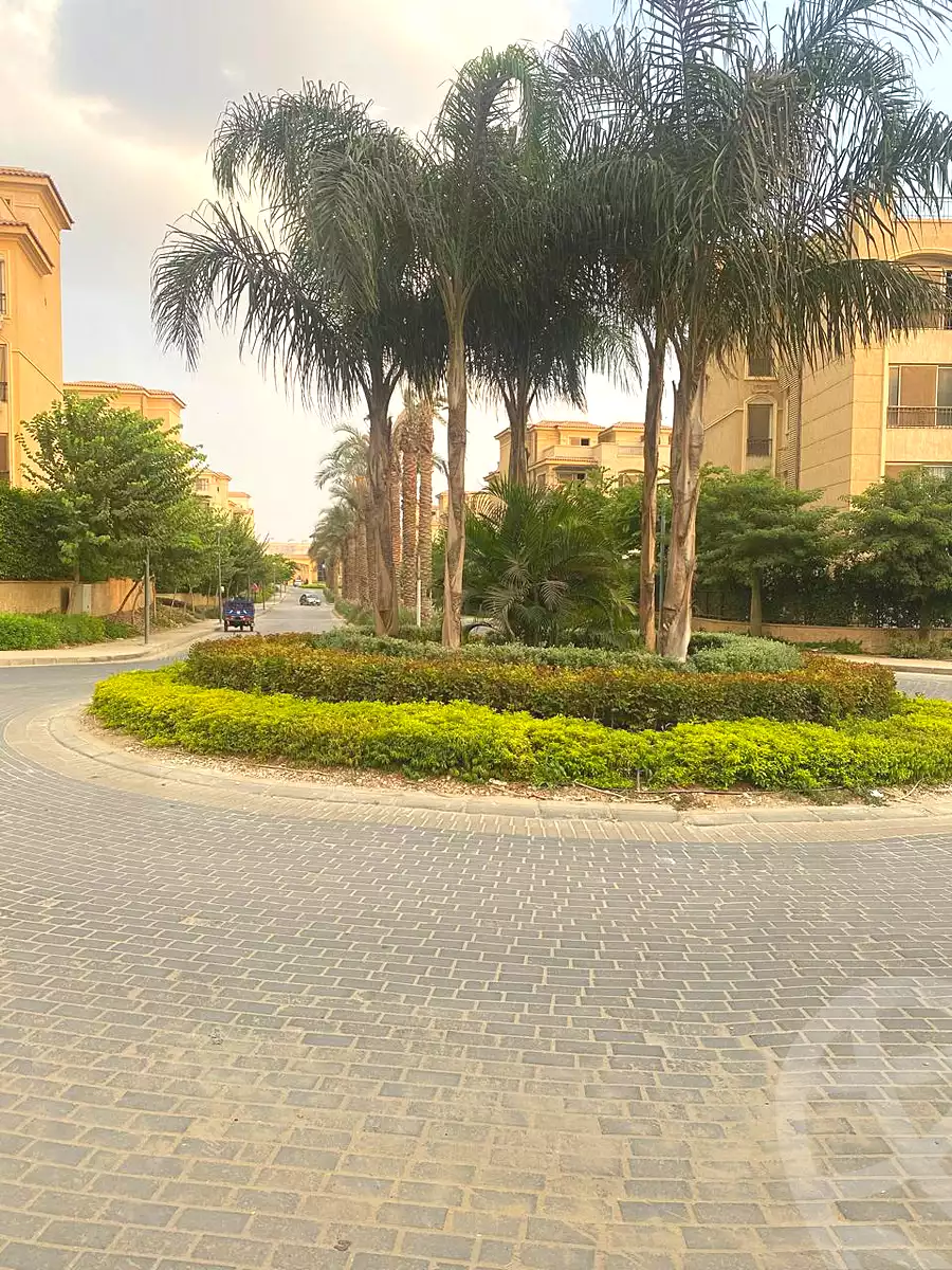 https://aqarmap.com.eg/ar/listing/6954476-for-sale-cairo-new-cairo-compounds-stwn-ryzydns-by-ar-y-llttwyr