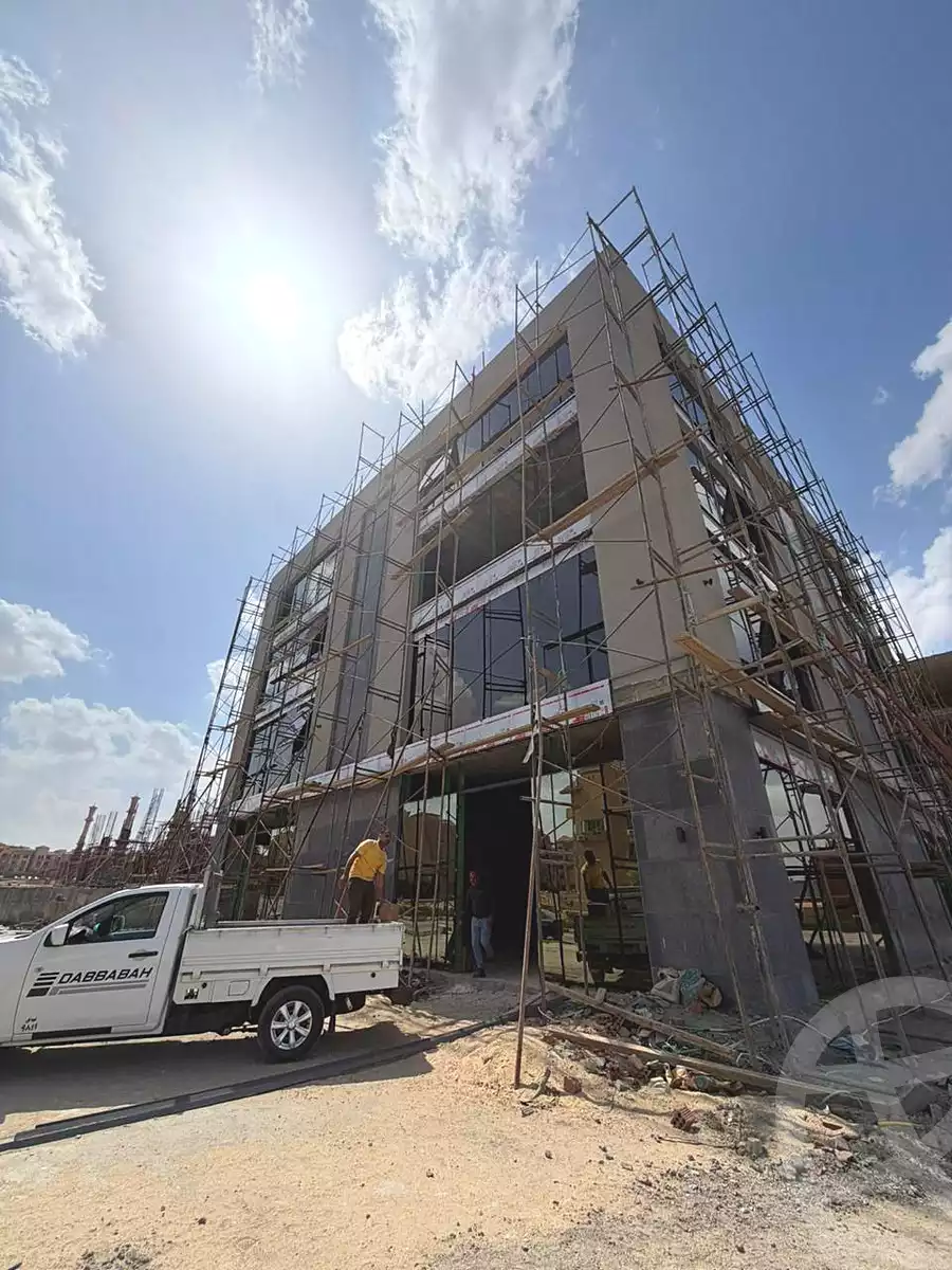 https://aqarmap.com.eg/ar/listing/6954840-for-sale-cairo-el-sheikh-zayed-city-compounds-terrace-hdb