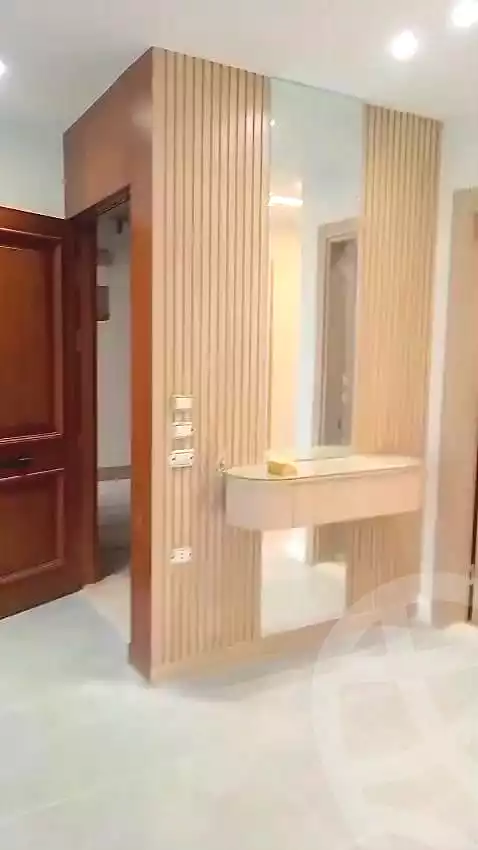 https://aqarmap.com.eg/ar/listing/6955440-for-sale-cairo-new-cairo-south-investors-al-gezira-st