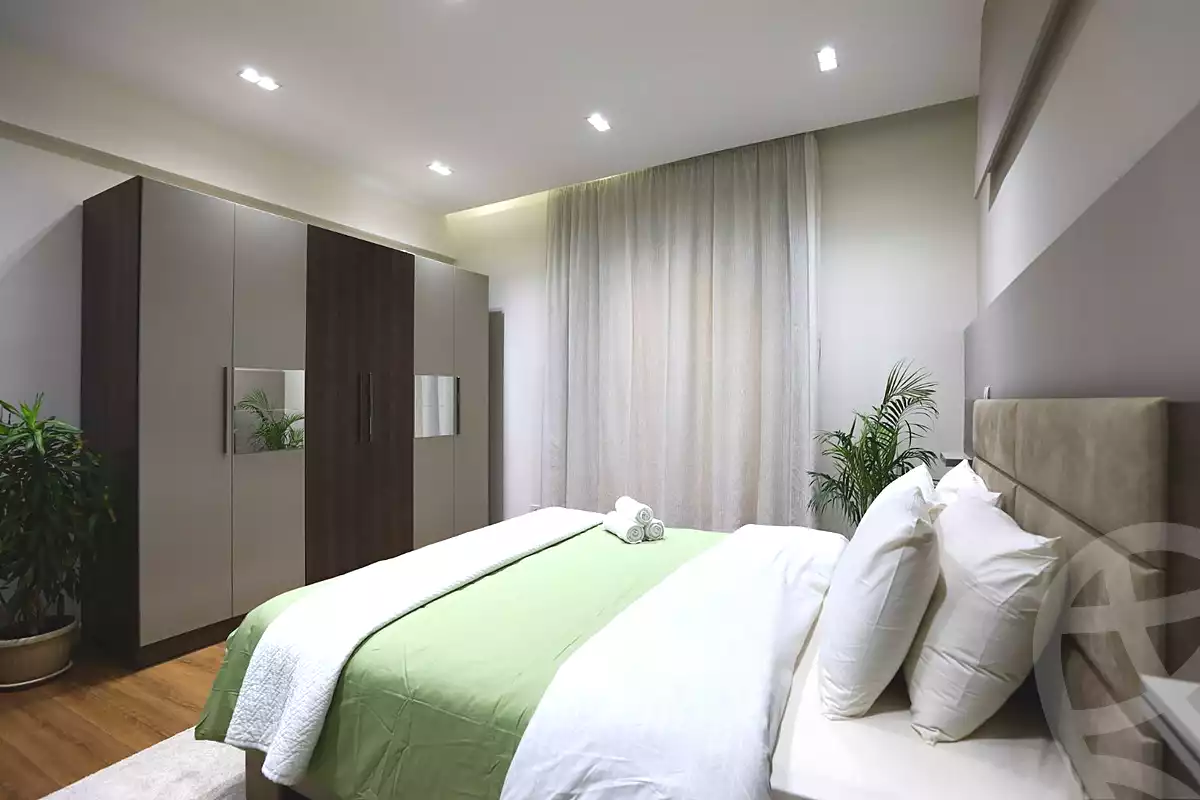 https://aqarmap.com.eg/ar/listing/6955494-for-sale-cairo-new-cairo-compounds-hyde-park-centre-ville-hyde-park