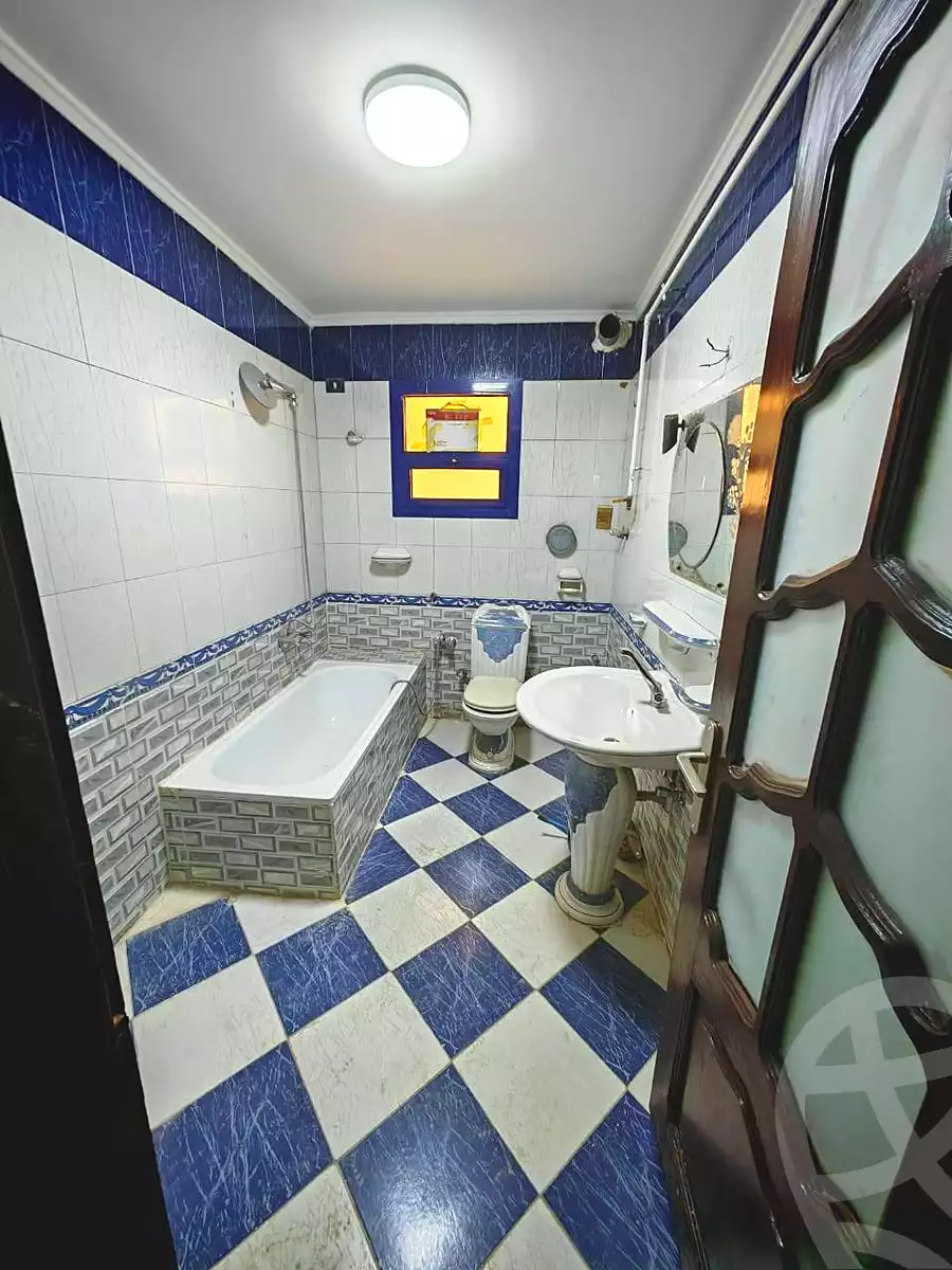 https://aqarmap.com.eg/en/listing/6956153-for-sale-cairo-helwan-ahmed-enci-st