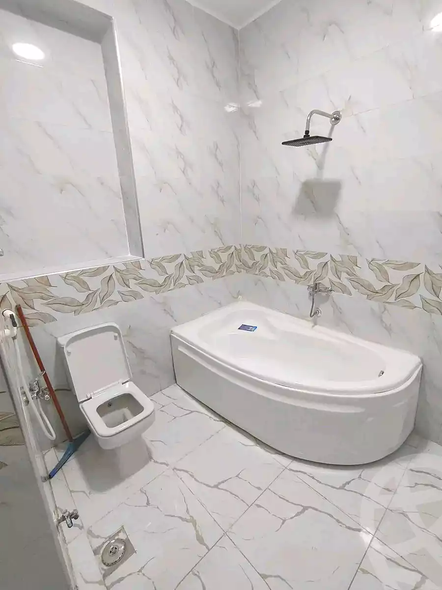 https://aqarmap.com.eg/en/listing/6956212-for-sale-qalyubia-shubra-el-khaima-el-shareaa-el-gadid-st
